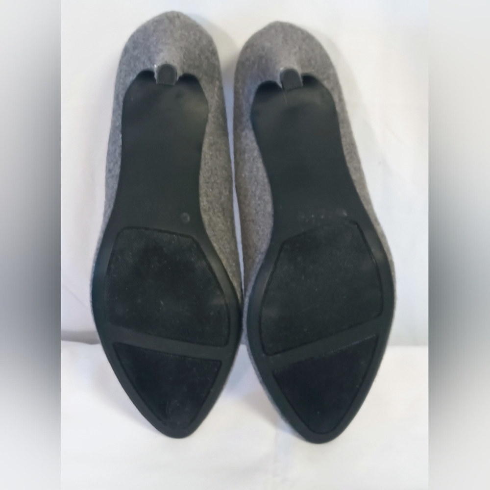 𝑳𝑪 𝑳𝒂𝒖𝒓𝒆𝒏 𝑪𝒐𝒏𝒓𝒂𝒅 𝑮𝒓𝒂𝒚 𝑭𝒂𝒃𝒓𝒊𝒄 𝑯𝒆𝒆𝒍𝒔 - Picture 8 of 11